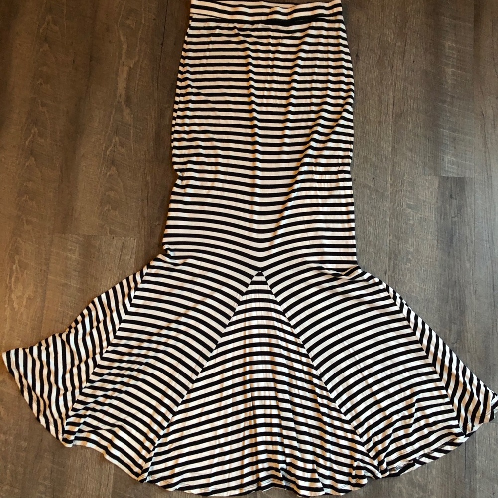 Maxi mermaid skirt